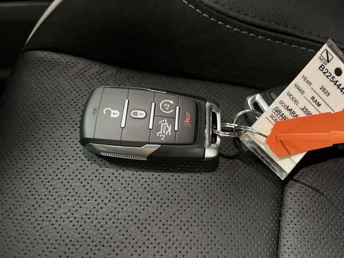 New 2025 RAM 2500 Laramie image 29