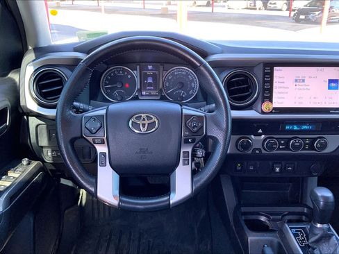 Used 2021 Toyota Tacoma SR5 w/ Technology Package image 6