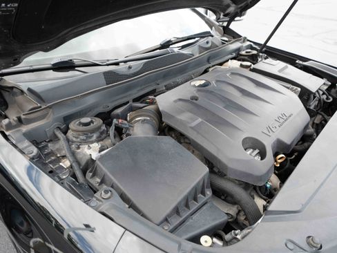 Used 2018 Chevrolet Impala LT FWD image 31