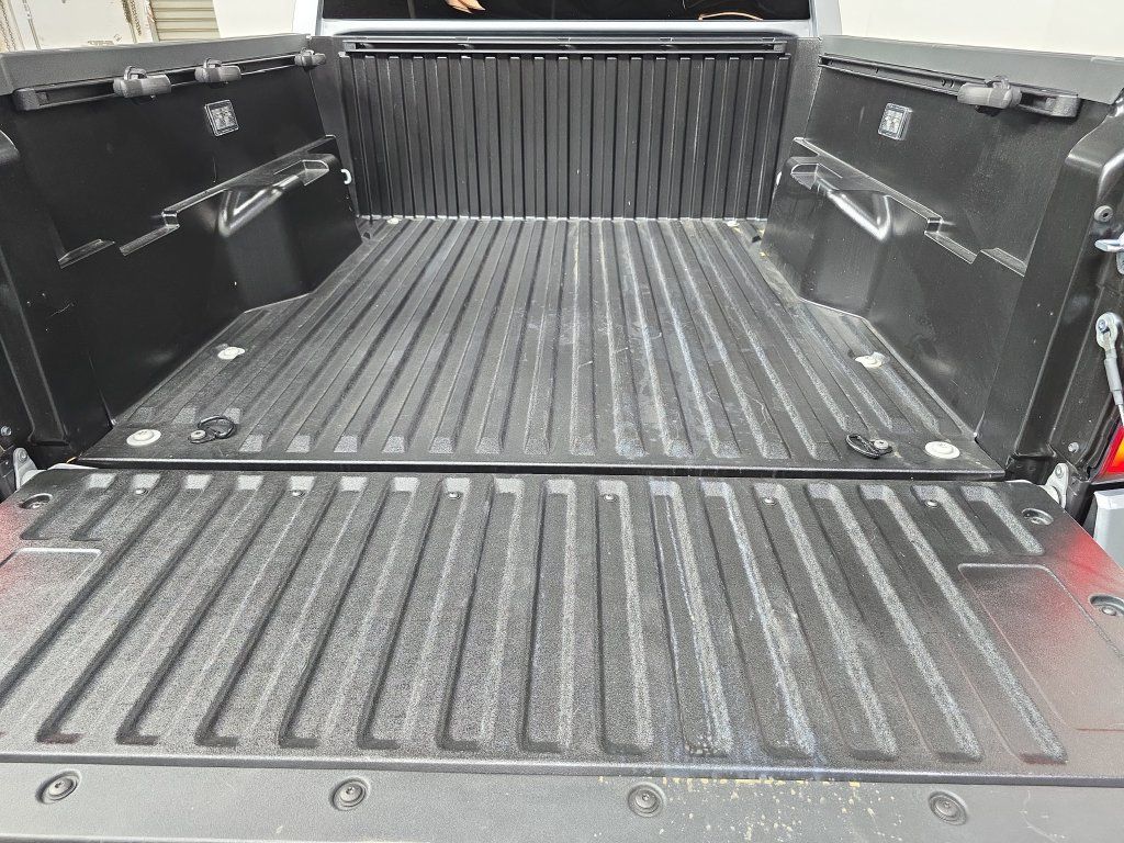 Used 2026 Toyota Tacoma SR5 AWD/4WD image 25