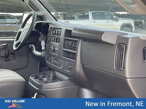New 2025 GMC Savana 3500 w/ Power Convenience Package RWD image 6