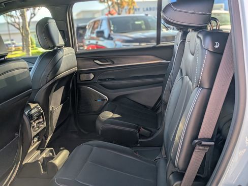 Used 2024 Jeep Grand Cherokee L Overland w/ Trailer Tow Package image 34