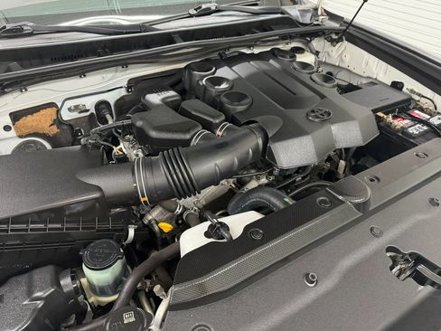 Used 2016 Toyota 4Runner SR5 Premium AWD/4WD image 89