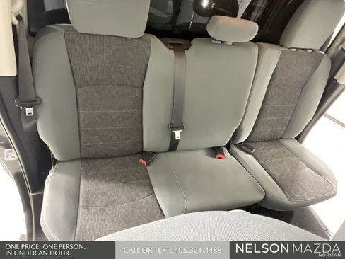 Used 2019 RAM 1500 Big Horn image 29