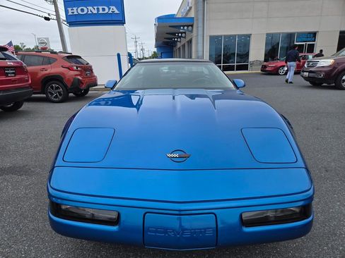 Used 1992 Chevrolet Corvette Coupe RWD image 2