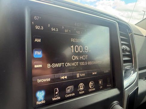Used 2017 RAM 2500 Laramie w/ Convenience Group AWD/4WD image 24