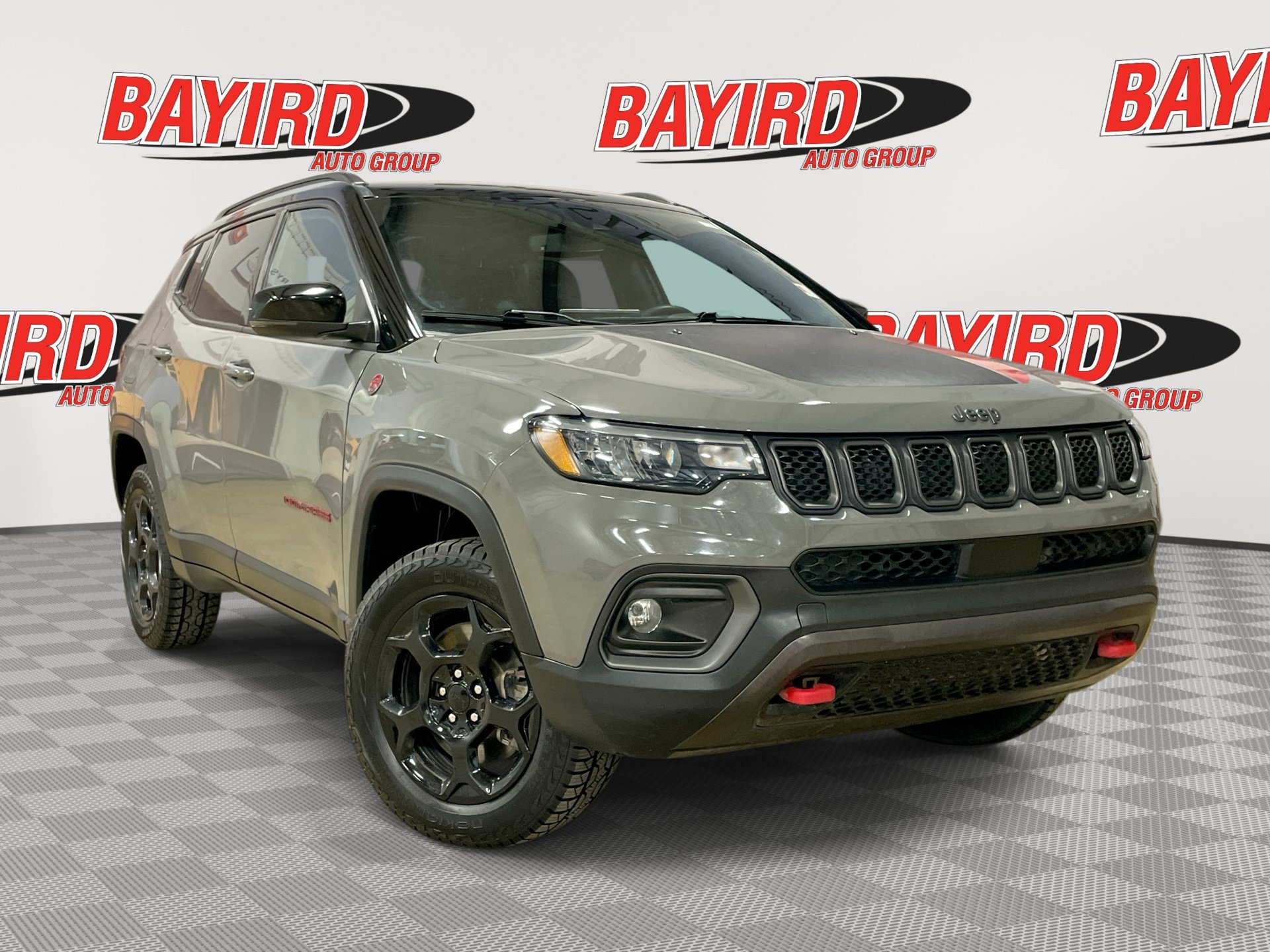 Used 2024 Jeep Compass Trailhawk w/ Sun and Sound Group AWD/4WD image 1