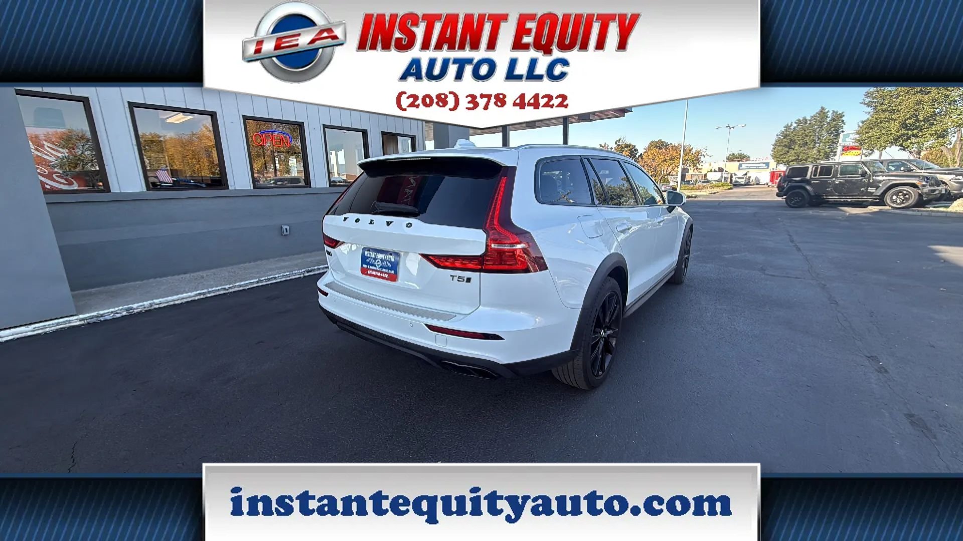 Used 2022 Volvo V60 T5 Cross Country w/ Advanced Package AWD/4WD image 6