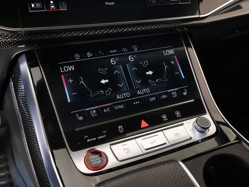 Used 2023 Audi SQ7 Prestige AWD/4WD image 7