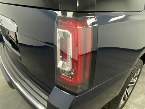 Used 2019 GMC Yukon Denali w/ Denali Ultimate Package image 14