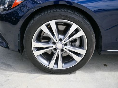 Used 2017 Mercedes-Benz C 300 4MATIC Sedan image 38