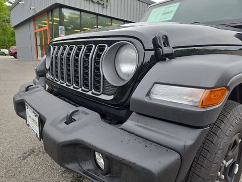 New 2026 Jeep Wrangler Sport AWD/4WD image 9