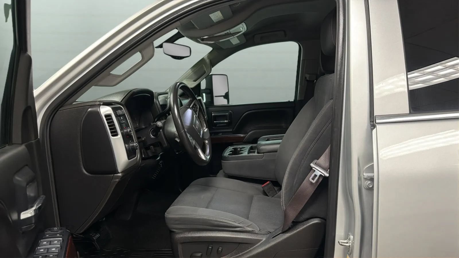 Used 2016 GMC Sierra 2500 SLE w/ SLE Preferred Package AWD/4WD image 20
