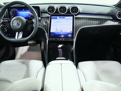 Used 2024 Mercedes-Benz C 300 4MATIC Sedan image 19