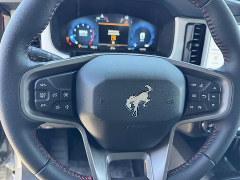 Used 2026 Ford Bronco Heritage Edition AWD/4WD image 21