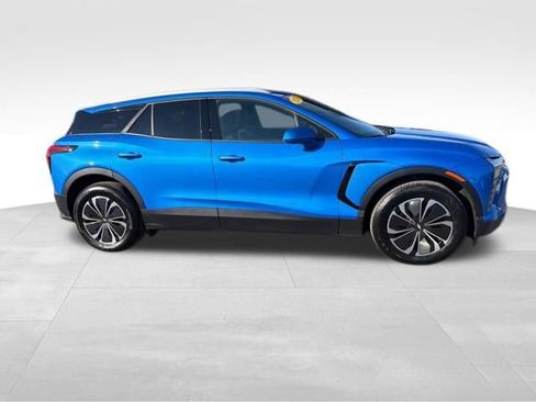 Used 2024 Chevrolet Blazer EV LT image 19