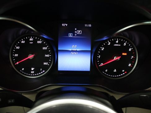 Used 2020 Mercedes-Benz GLC 300 image 40