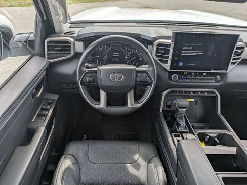Used 2023 Toyota Tundra Limited AWD/4WD image 30