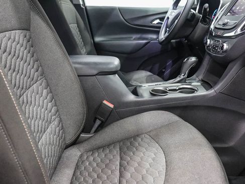 Used 2019 Chevrolet Equinox LT FWD image 16
