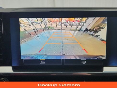 Used 2022 Chevrolet Silverado 1500 LT image 14