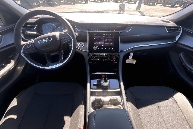 New 2026 Jeep Grand Cherokee 4WD image 5