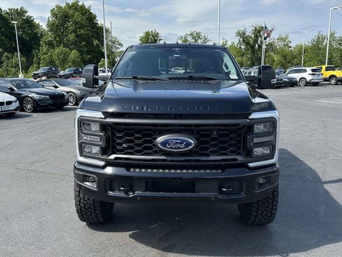 Used 2023 Ford F250 Lariat w/ Lariat Ultimate Package AWD/4WD image 3