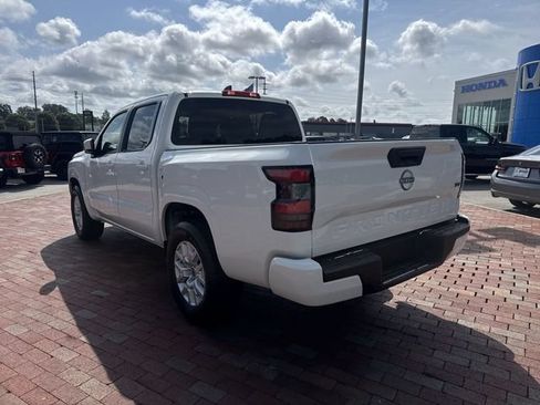 Used 2022 Nissan Frontier SV RWD image 34