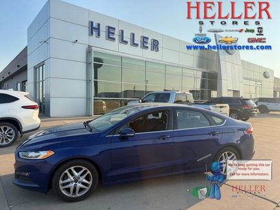 Used 2016 Ford Fusion SE w/ SE Cold Weather Package