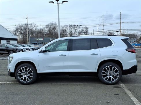 New 2026 GMC Acadia Denali Ultimate image 4