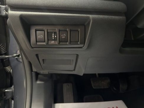 Used 2023 Subaru Outback Premium image 26