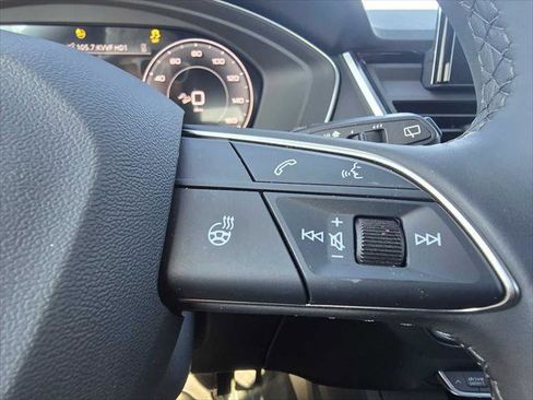 Used 2025 Audi Q5 2.0T Premium image 31