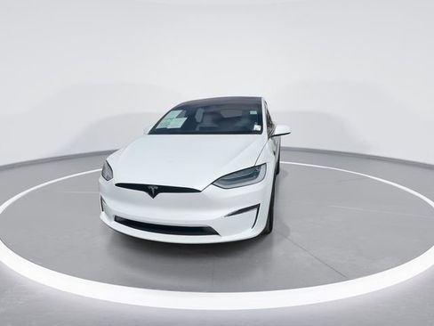 Used 2022 Tesla Model X image 3