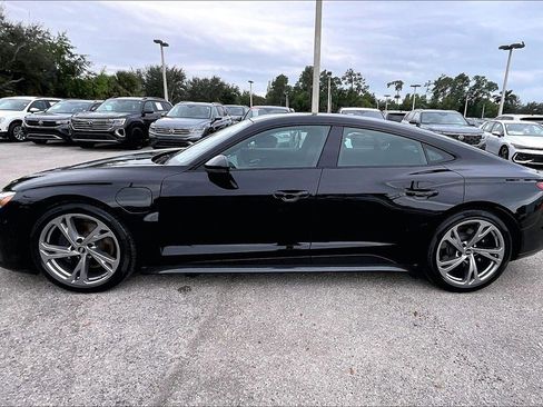 Certified 2023 Audi e-tron GT Premium Plus image 8