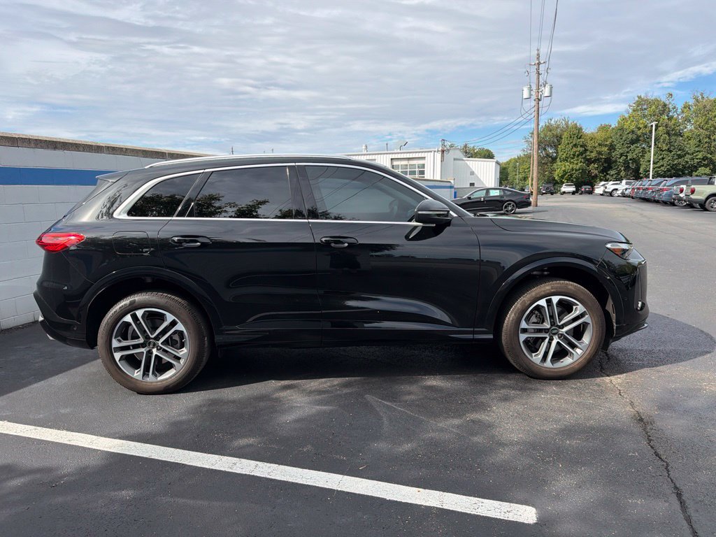Used 2025 Audi Q5 Premium AWD/4WD image 6