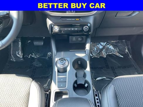 New 2025 Ford Escape SE image 11