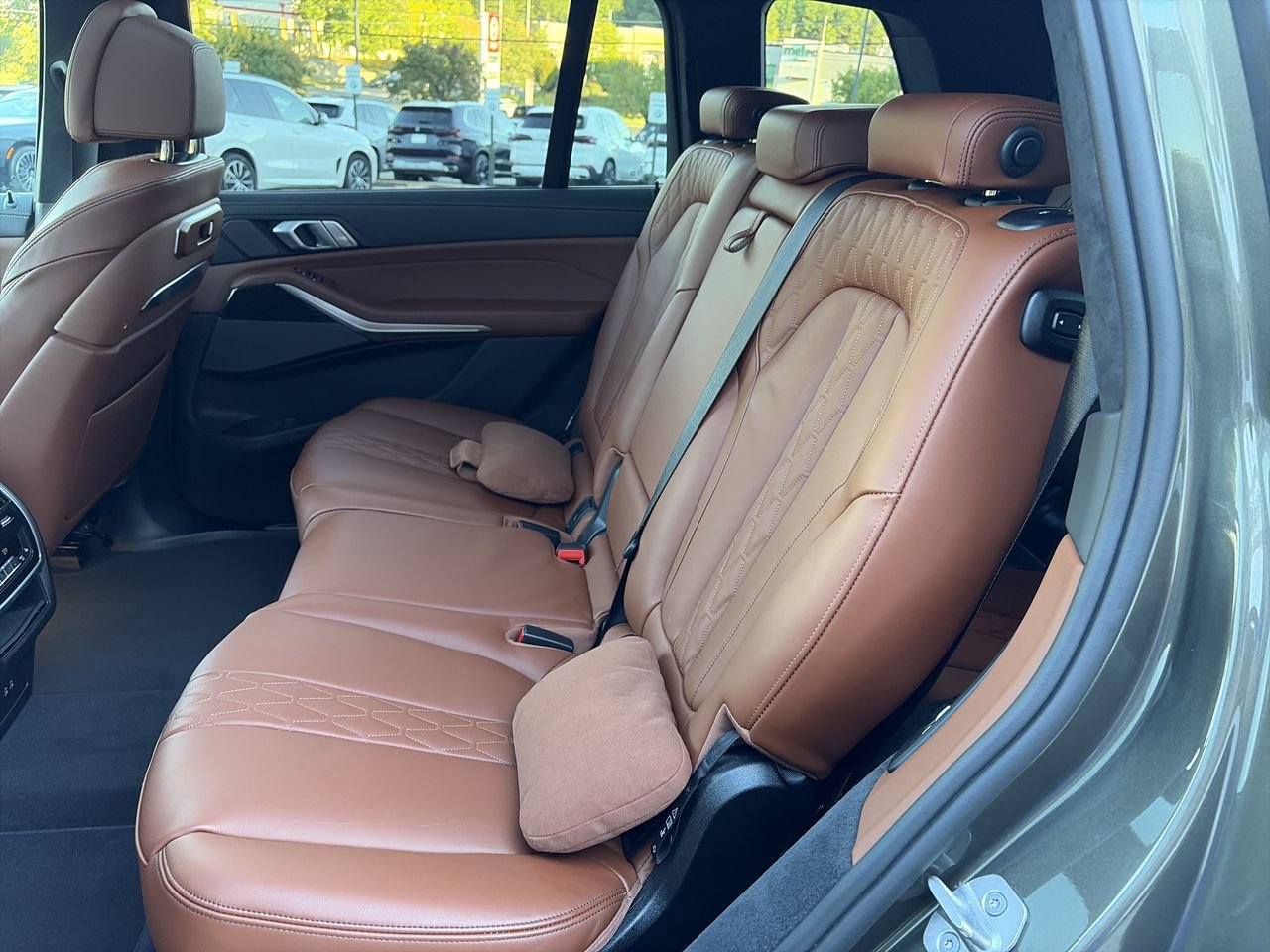 Used 2026 BMW X7 M60i AWD/4WD image 32