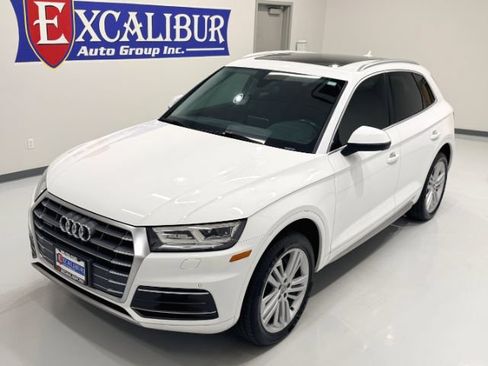 Used 2018 Audi Q5 2.0T Premium Plus w/ Premium Plus Package AWD/4WD image 7