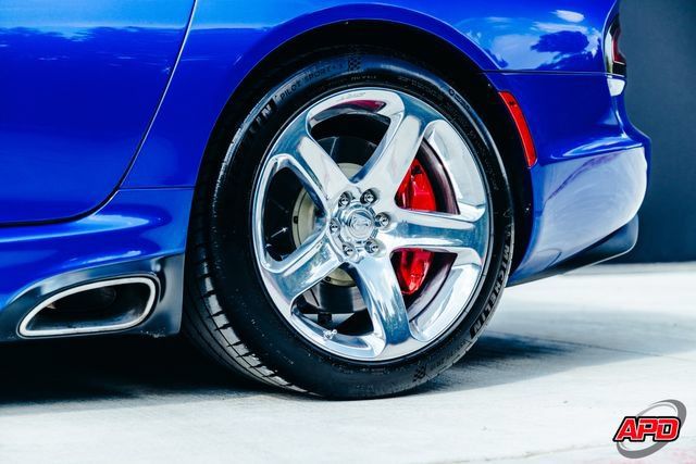 Used 2013 SRT Viper GTS w/ GTS Laguna Interior Pkg RWD image 63