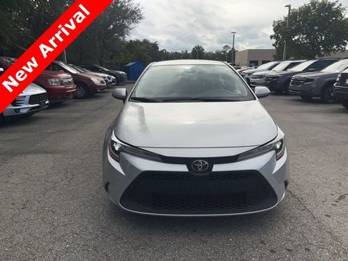 Used 2021 Toyota Corolla LE image 5