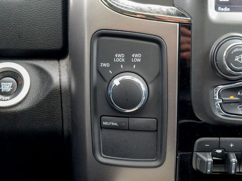 Used 2018 RAM 2500 Laramie w/ Sport Appearance Group AWD/4WD image 52