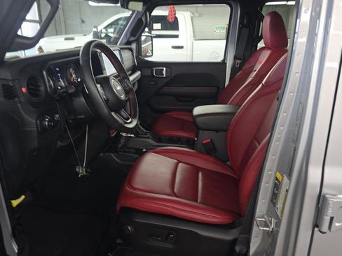 Used 2024 Jeep Wrangler Unlimited Rubicon 392 AWD/4WD image 7