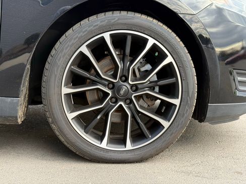 Used 2018 Ford Taurus SEL w/ Equipment Group 201A image 14