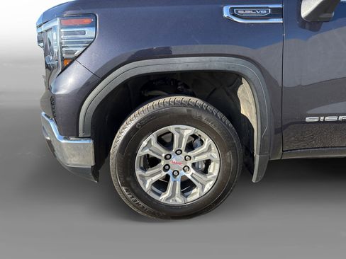 Used 2025 GMC Sierra 1500 SLT AWD/4WD image 9