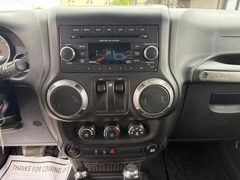 Used 2013 Jeep Wrangler Sport AWD/4WD image 11