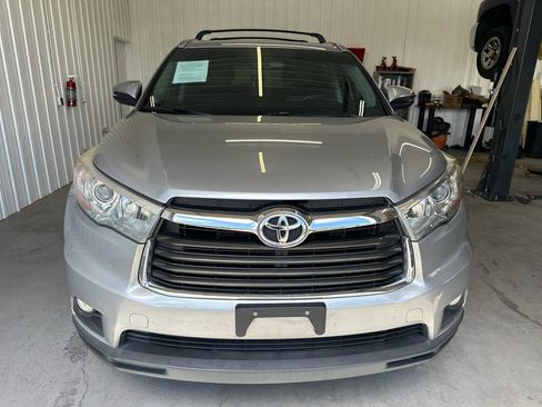 Used 2016 Toyota Highlander XLE w/ Protection Package #3 AWD/4WD image 11