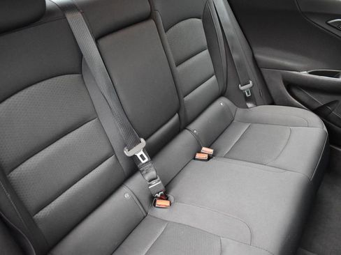 Used 2017 Chevrolet Malibu LT image 29