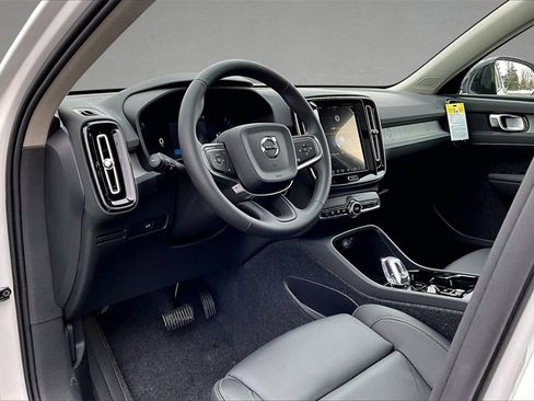 New 2026 Volvo XC40 B5 Plus w/ Protection Package Premier image 7