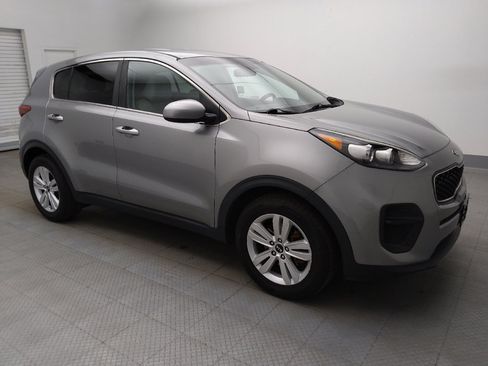 Used 2019 Kia Sportage LX FWD image 11