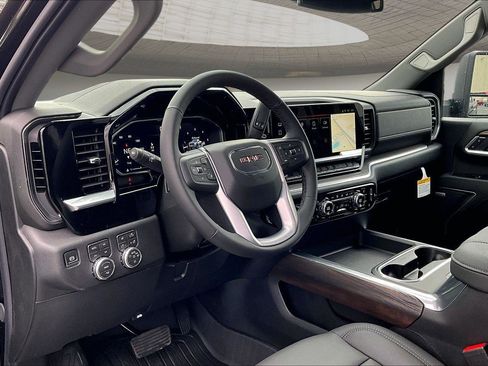 New 2026 GMC Sierra 2500 SLT AWD/4WD image 8