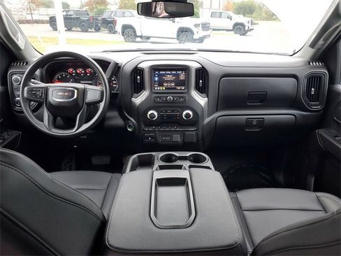 Used 2024 GMC Sierra 3500 Pro w/ Convenience Package image 11